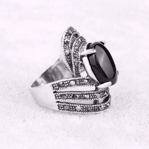 Tournée Oval Cabochon and Black Marcasite Cocktail Ring